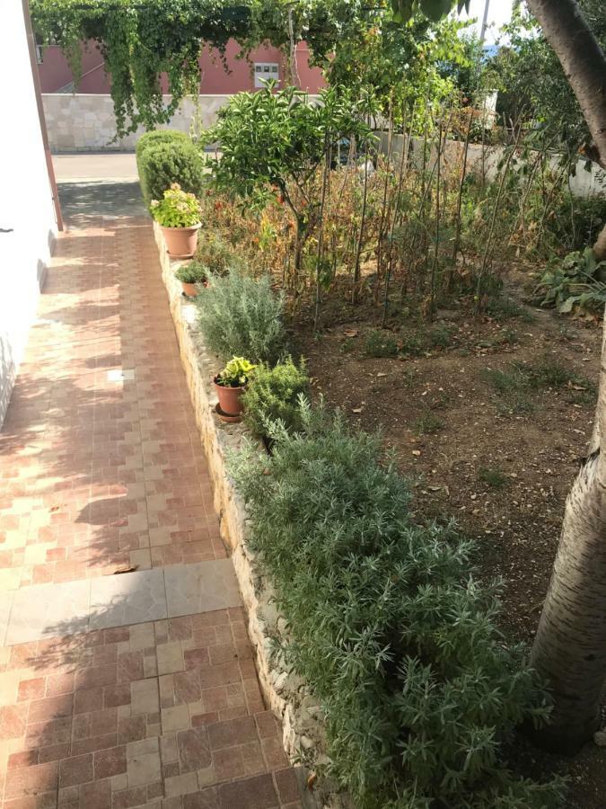 Apartments Milka Trogir Bagian luar foto